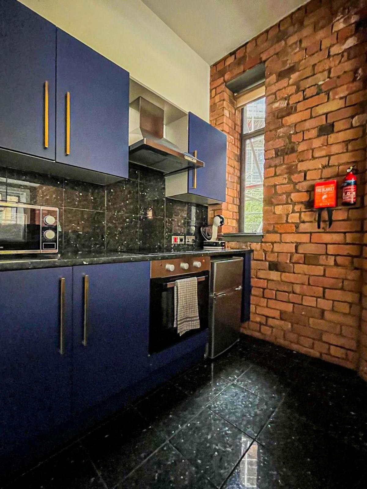 Stylish Loft Apartament - City Center L1 Ливърпул Екстериор снимка