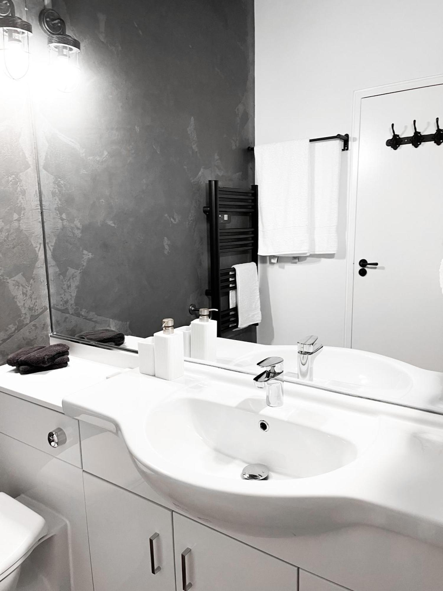 Stylish Loft Apartament - City Center L1 Ливърпул Екстериор снимка